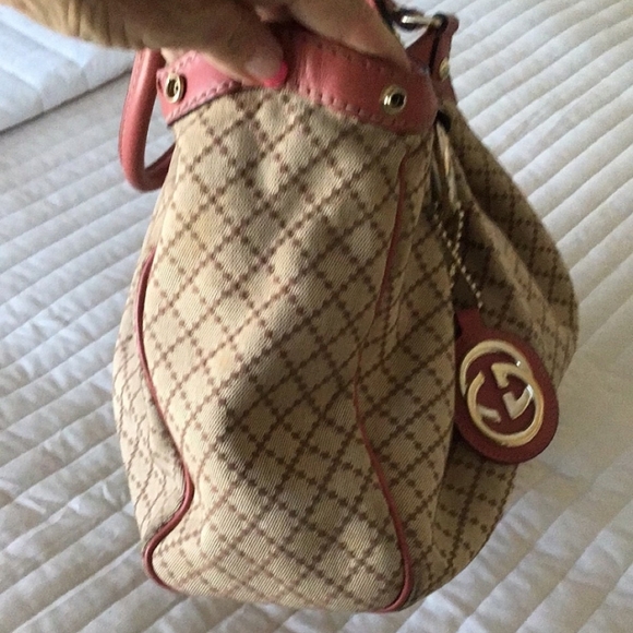 ****( Gucci  Diamante Canvas Sukey Bag..AUTHENTIC PAPERS - Picture 5 of 13